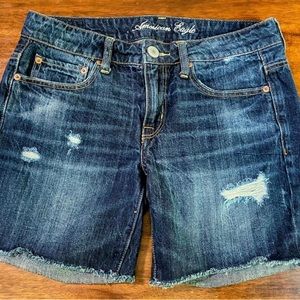 American Eagle Bermuda Shorts Factory Distressed Size 2